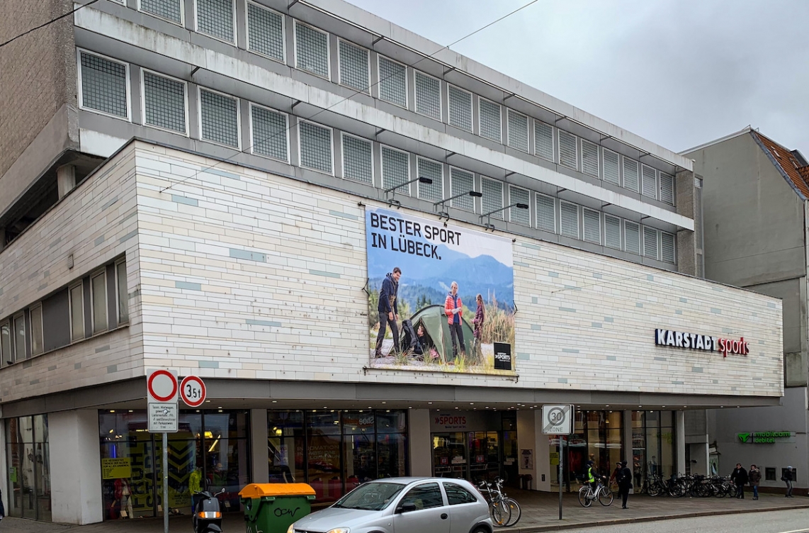 Karstadt Sports in der Holstenstraße