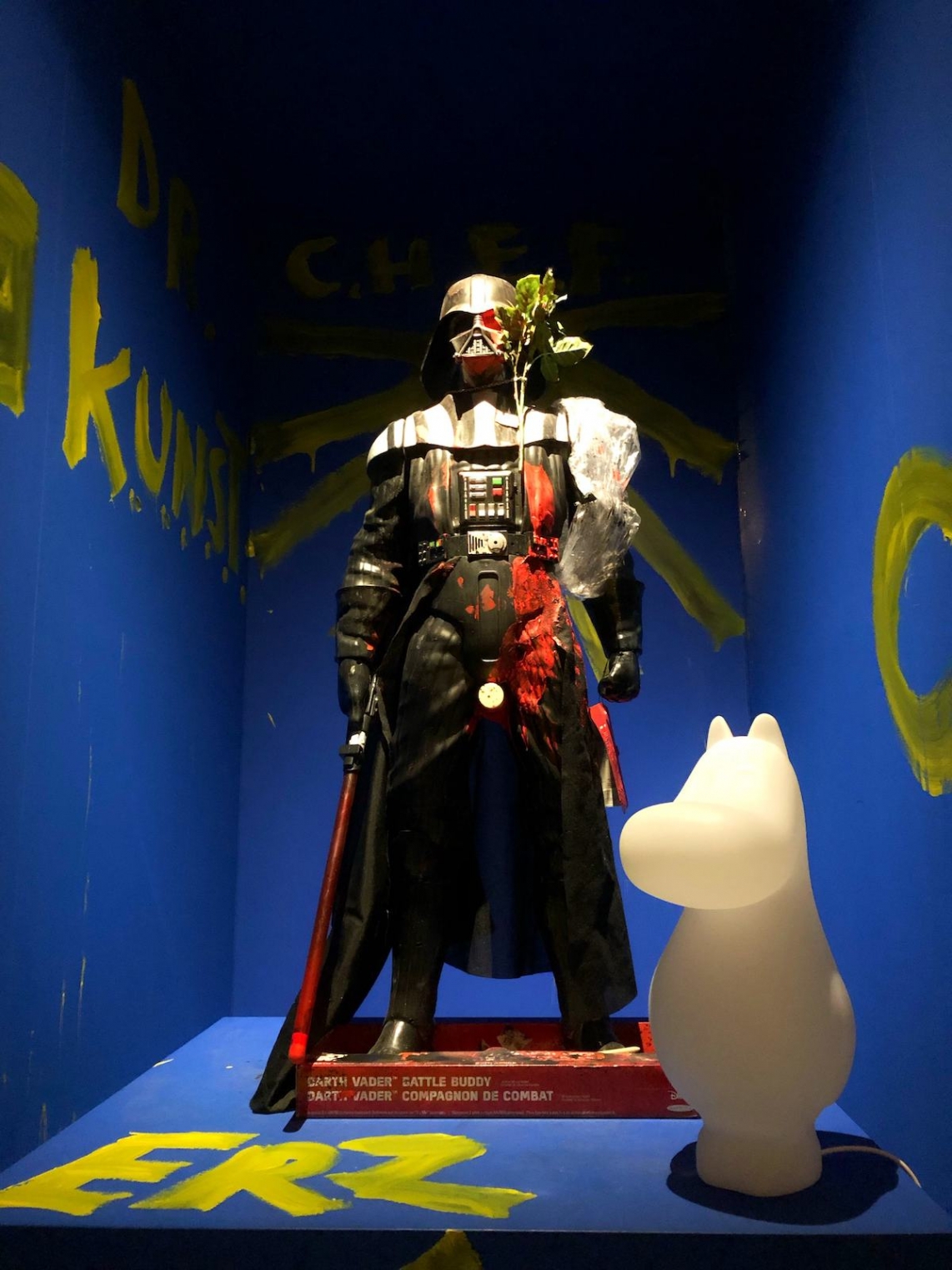 Installation mit Darth Vader und Moomin (die Lübecker Museen)